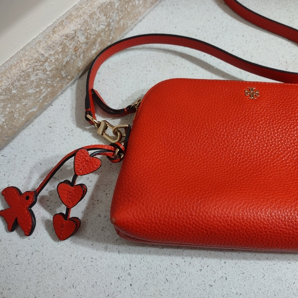 Tory Burch Handbags - Tory Burch crossbody